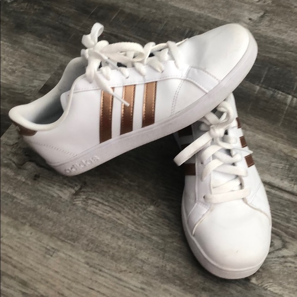 Adidas - Picture 2 of 5